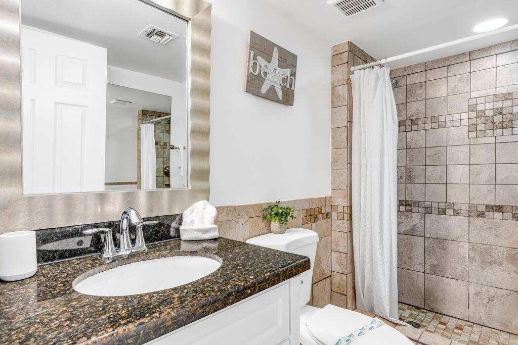 Bright 2br With Breathtaking Ocean View